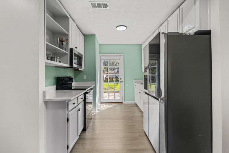 184 30th Ave, Columbus, GA: kitchen